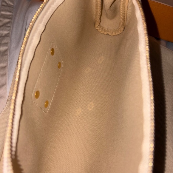 Louis Vuitton Damier Azur Eva Clutch--DISCONTINUED! - Picture 10 of 10